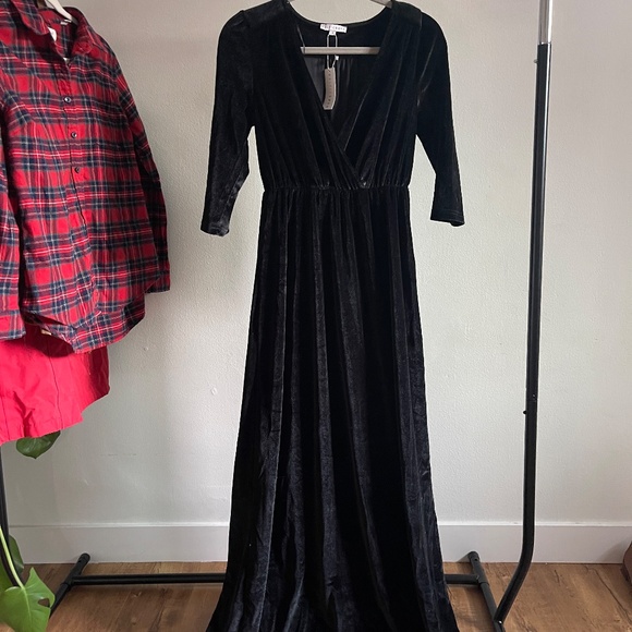 Baltic Born - Velvet maxi dress - Picture 6 of 6